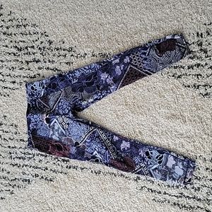 Athleta Printed Tights size small